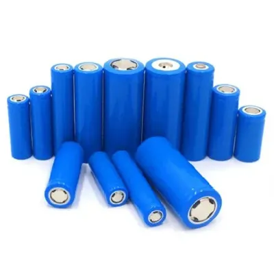 Liquid cooling medium for electrochemical energy storage cabinet